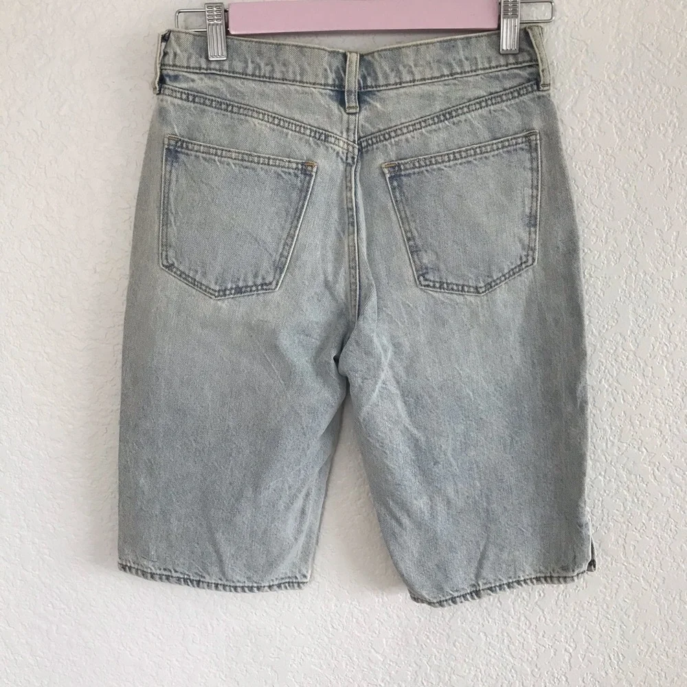 Nwot Gap Denim Light Bleach Wash Long Shorts